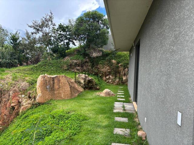 #663 - Casa para Venda em Atibaia - SP