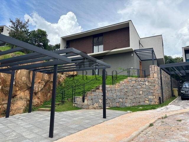 #663 - Casa para Venda em Atibaia - SP