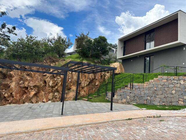 #663 - Casa para Venda em Atibaia - SP