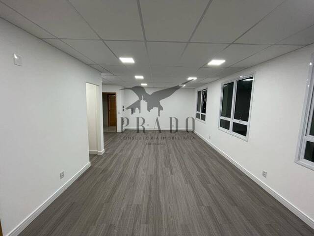 Sala para Venda em Atibaia - 4