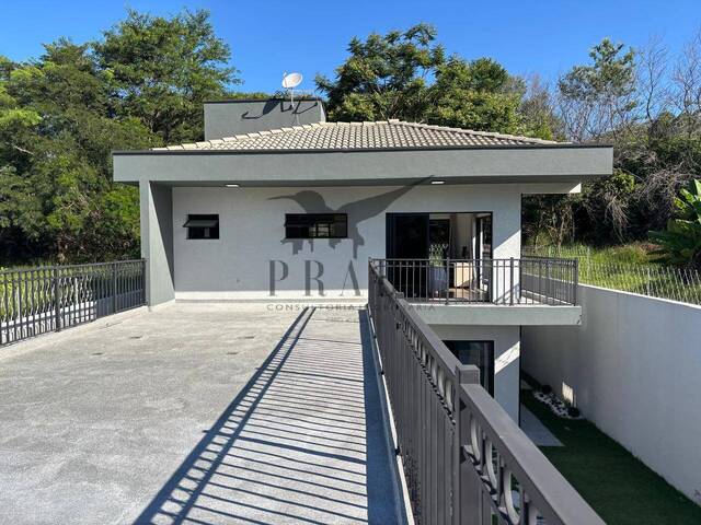 #718 - Casa para Venda em Atibaia - SP