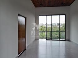 Sobrado para Venda em Atibaia - 4